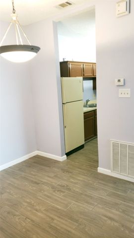 2105 Count Fleet Drive 212, Arlington, TX 76011