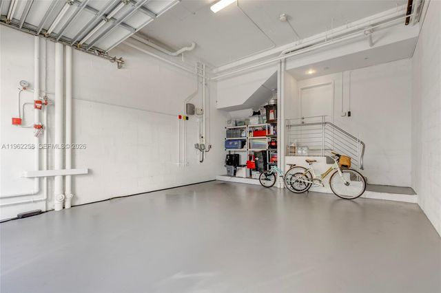 89 N Shore Dr, Miami Beach, FL 33141