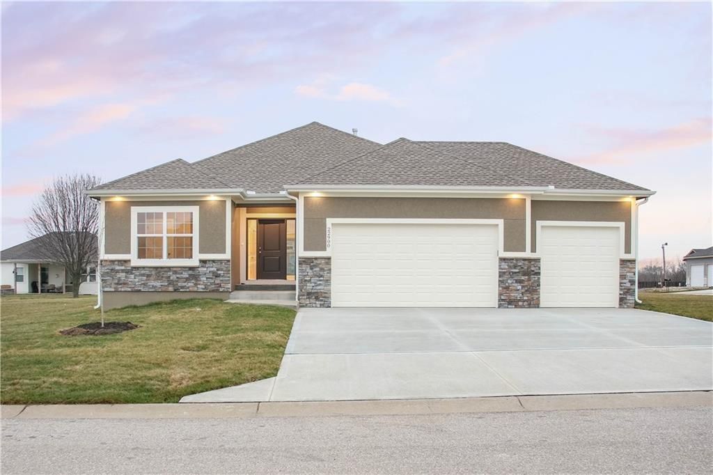 11810 E 231st Street, Peculiar, MO 64078