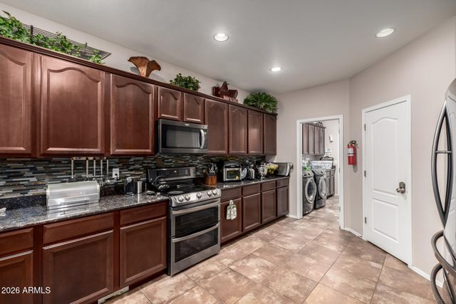 6722 S 76TH Drive, Laveen, AZ 85339