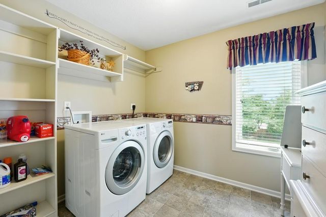 2312 NE Sweet Water Drive, Lee's Summit, MO 64086