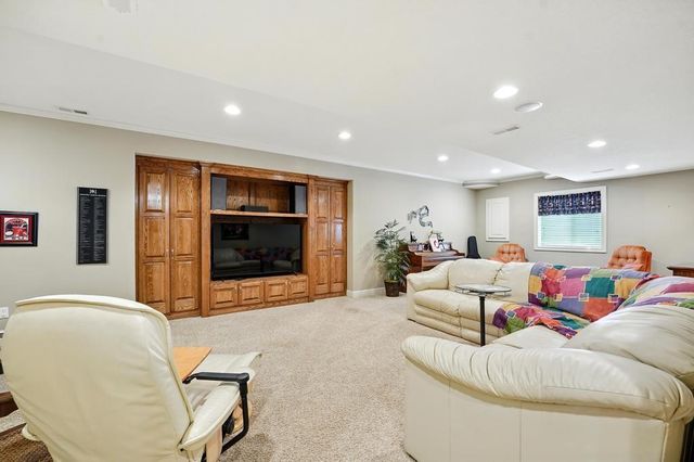 2312 NE Sweet Water Drive, Lee's Summit, MO 64086