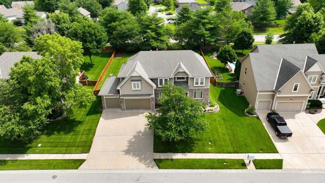 2312 NE Sweet Water Drive, Lee's Summit, MO 64086