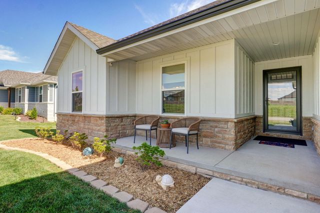 2608 West Webb Road, Ozark, MO 65721