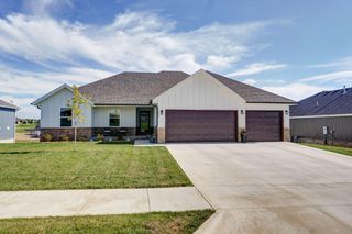 2608 West Webb Road, Ozark, MO 65721