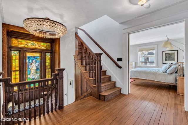 26 Lake Avenue, Ocean Grove, NJ 07756