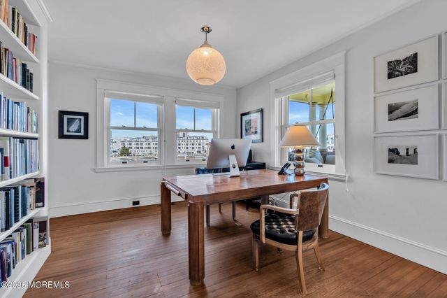 26 Lake Avenue, Ocean Grove, NJ 07756
