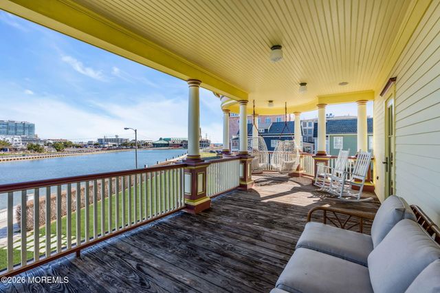 26 Lake Avenue, Ocean Grove, NJ 07756