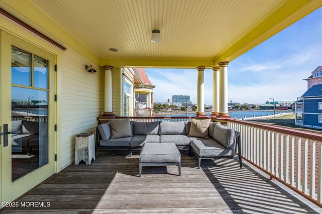 26 Lake Avenue, Ocean Grove, NJ 07756