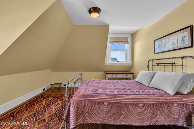 26 Lake Avenue, Ocean Grove, NJ 07756
