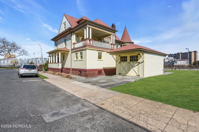 26 Lake Avenue, Ocean Grove, NJ 07756