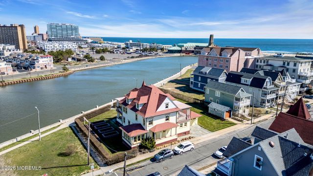 26 Lake Avenue, Ocean Grove, NJ 07756