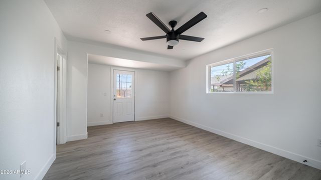 1326 W 6TH Avenue, Mesa, AZ 85202