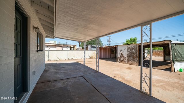 1326 W 6TH Avenue, Mesa, AZ 85202