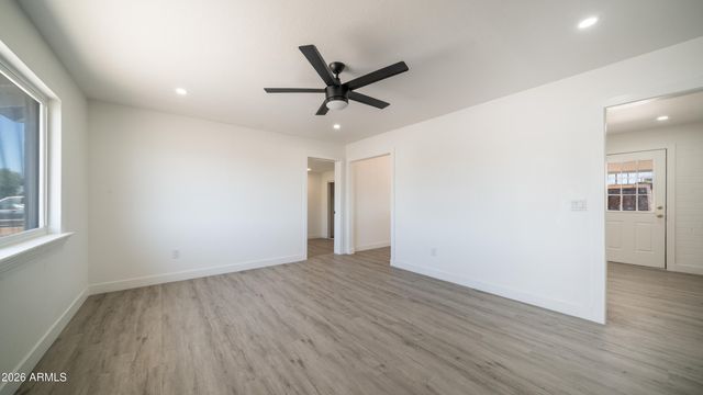 1326 W 6TH Avenue, Mesa, AZ 85202