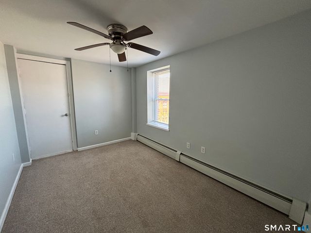 213 Golden Hill Street 4D, Bridgeport, CT 06604