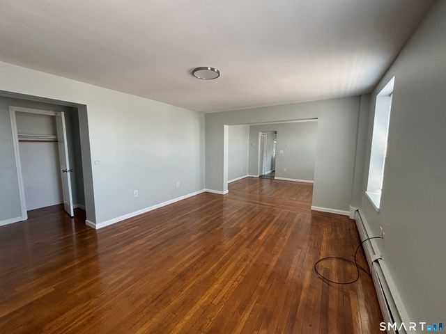 213 Golden Hill Street 4D, Bridgeport, CT 06604