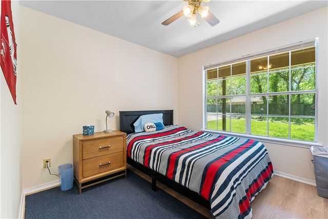 2008 W Holly Street, Fayetteville, AR 72703