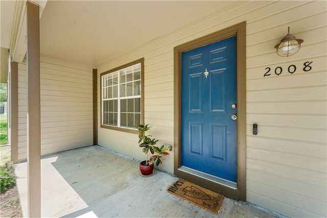2008 W Holly Street, Fayetteville, AR 72703