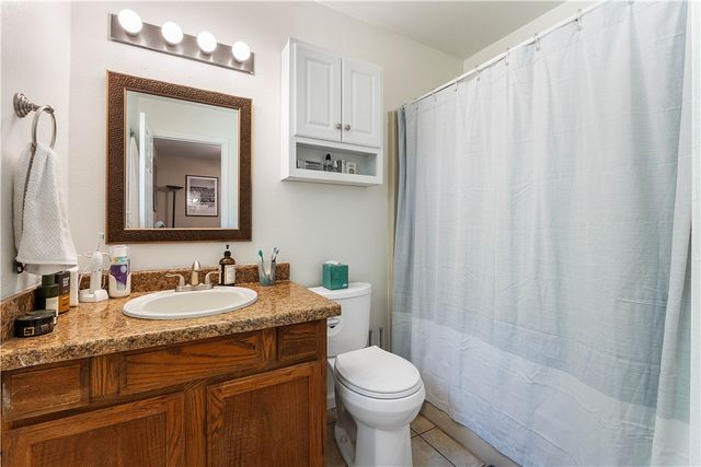 2008 W Holly Street, Fayetteville, AR 72703