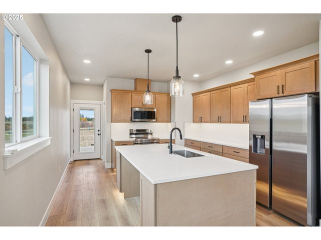 312 Eminence Ave, Winlock, WA 98596