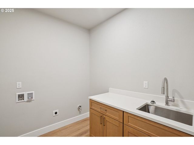 312 Eminence Ave, Winlock, WA 98596