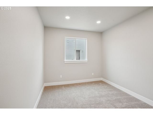 312 Eminence Ave, Winlock, WA 98596