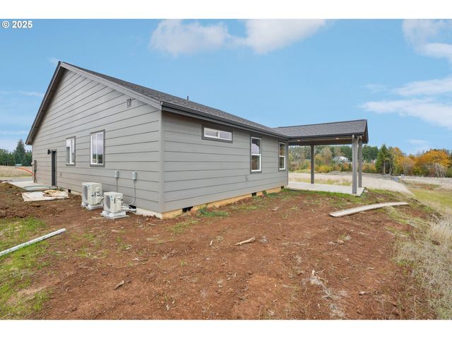 312 Eminence Ave, Winlock, WA 98596