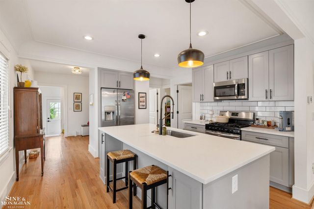 3621 Buckingham Avenue, Berkley, MI 48072
