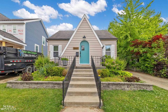 3621 Buckingham Avenue, Berkley, MI 48072