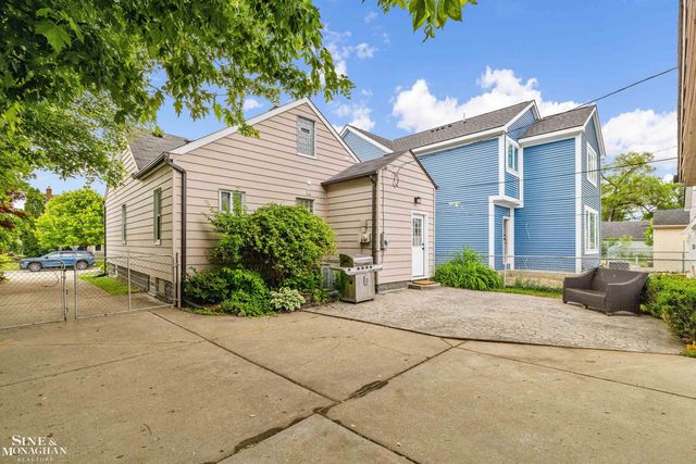 3621 Buckingham Avenue, Berkley, MI 48072