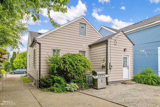 3621 Buckingham Avenue, Berkley, MI 48072