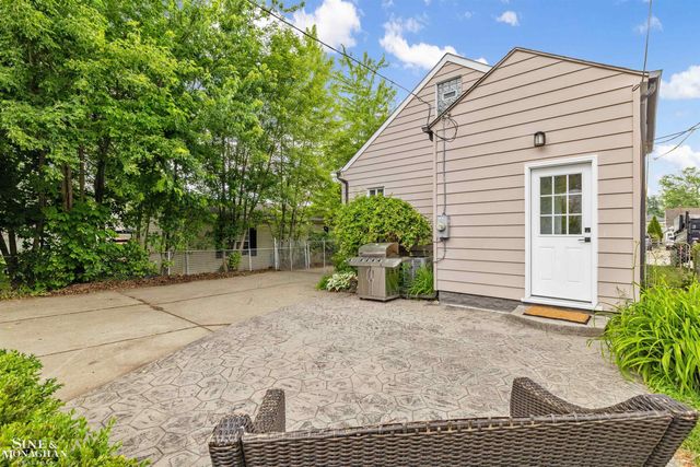 3621 Buckingham Avenue, Berkley, MI 48072
