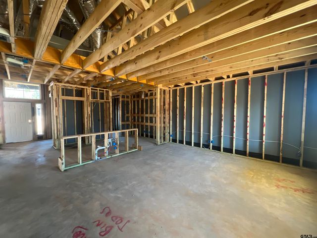 6423 Wellington Oak Avenue, Tyler, TX 75706