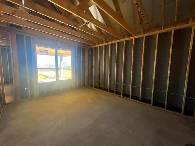 6423 Wellington Oak Avenue, Tyler, TX 75706