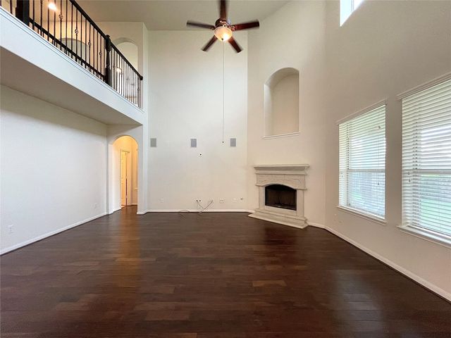 5366 Blue Mountain Lane, Sugar Land, TX 77479