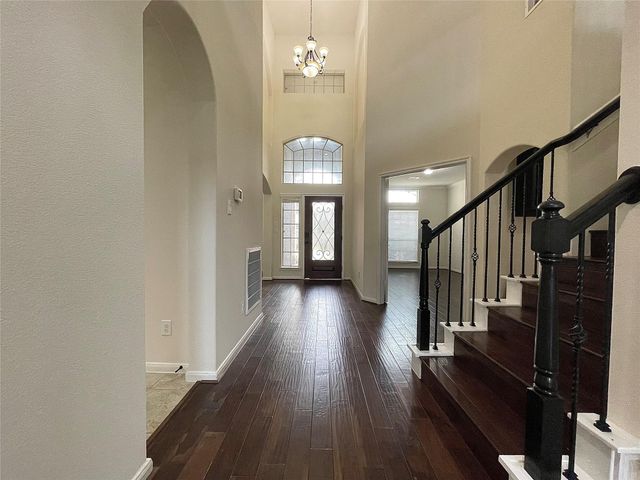 5366 Blue Mountain Lane, Sugar Land, TX 77479