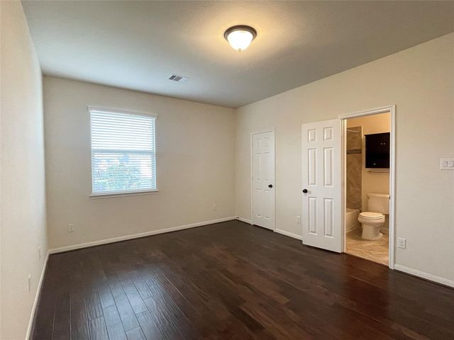 5366 Blue Mountain Lane, Sugar Land, TX 77479