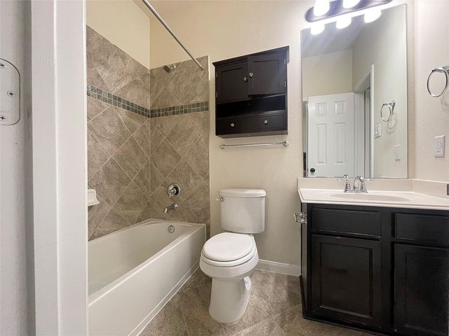 5366 Blue Mountain Lane, Sugar Land, TX 77479