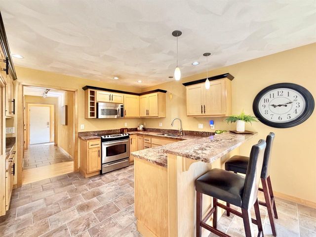 3738 Oak Lane Drive, Beloit, WI 53511