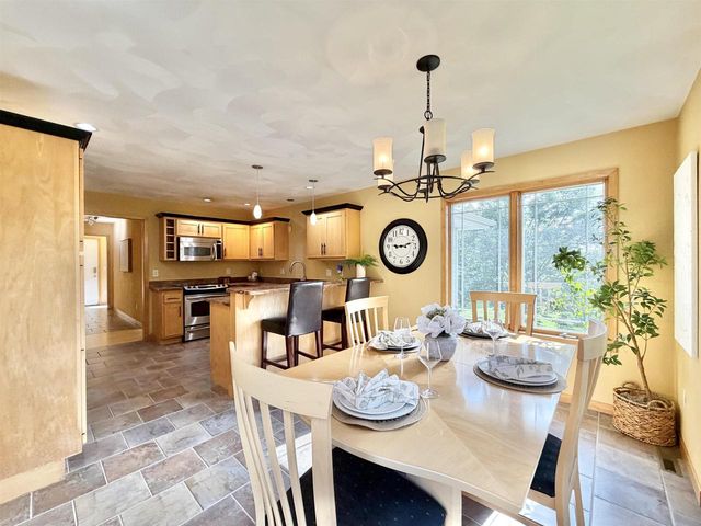 3738 Oak Lane Drive, Beloit, WI 53511
