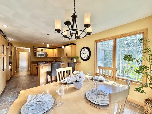 3738 Oak Lane Drive, Beloit, WI 53511