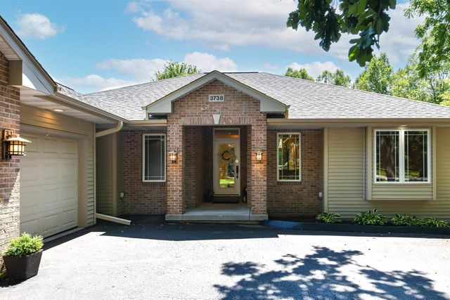 3738 Oak Lane Drive, Beloit, WI 53511