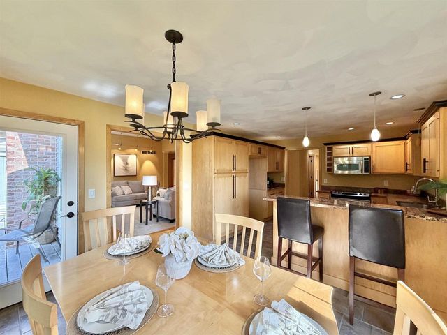 3738 Oak Lane Drive, Beloit, WI 53511