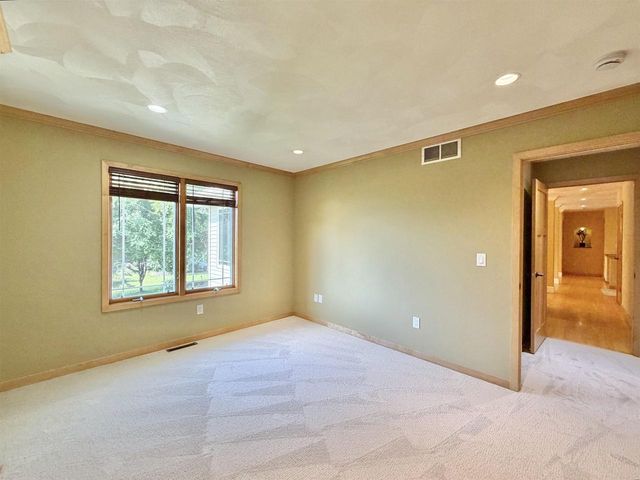 3738 Oak Lane Drive, Beloit, WI 53511