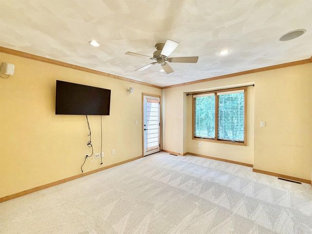 3738 Oak Lane Drive, Beloit, WI 53511