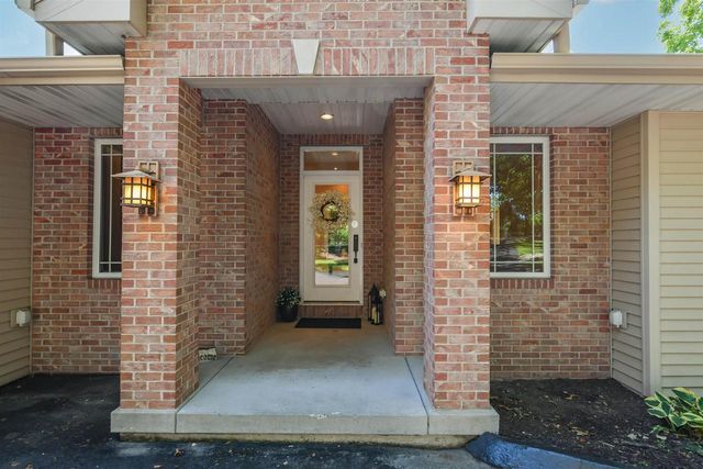3738 Oak Lane Drive, Beloit, WI 53511