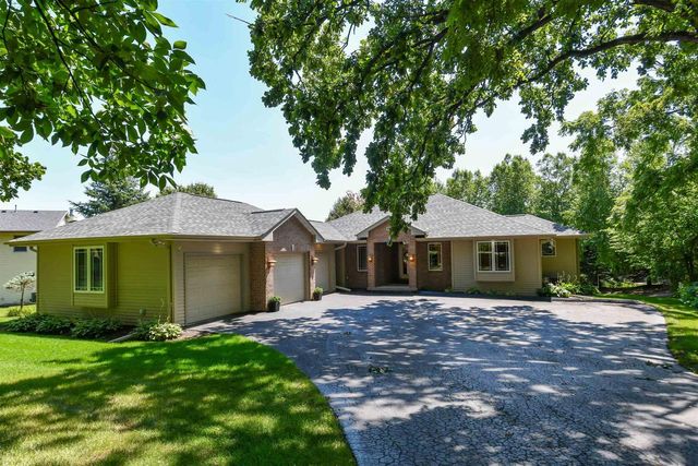 3738 Oak Lane Drive, Beloit, WI 53511