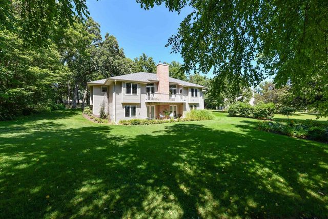 3738 Oak Lane Drive, Beloit, WI 53511