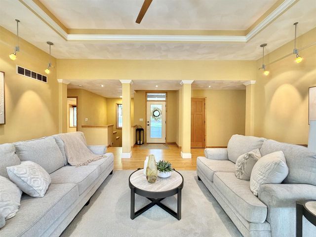 3738 Oak Lane Drive, Beloit, WI 53511